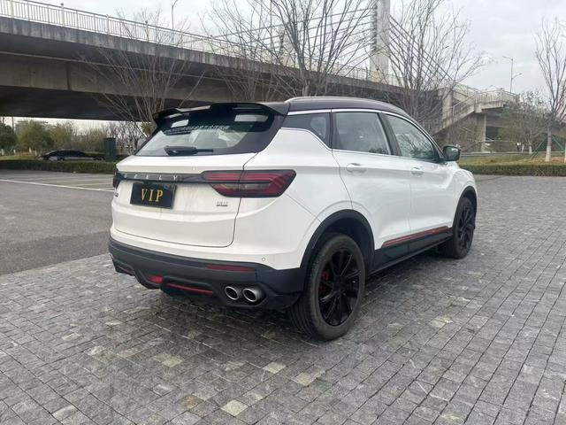 Geely Coolray 2023 1.5T DCT Platinum Edition interior photo 8 Geely Coolray 2023 1.5T DCT Platinum Edition interior photo 8