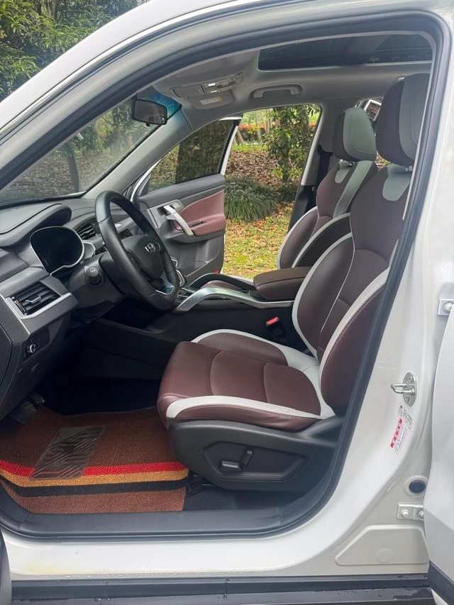 Geely Boyue 2022 1.8TD DCT Zhiya type interior photo 11