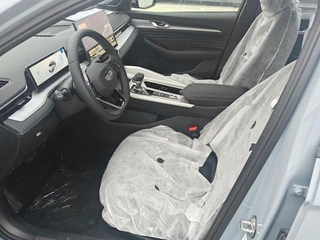 Geely Preface 2025 1.5T Oriental Yao soaring version interior photo 8