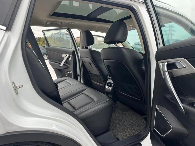 Geely Boyue 2020 1.8TD DCT Two-drive intelligent joint type 4G Interconnected Edition exterior photo 8