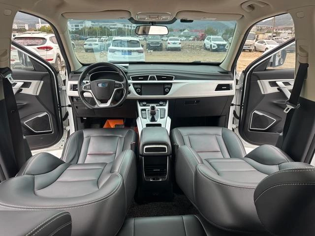 Geely Boyue 2020 1.8TD DCT Two-drive intelligent joint type 4G Interconnected Edition interior photo 12