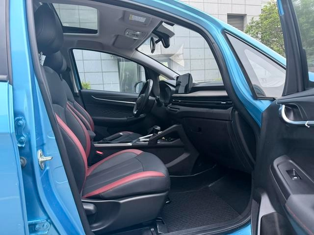 Geely Vision X3 2021 PRO 1.5L CVT Premium Trim interior photo 13