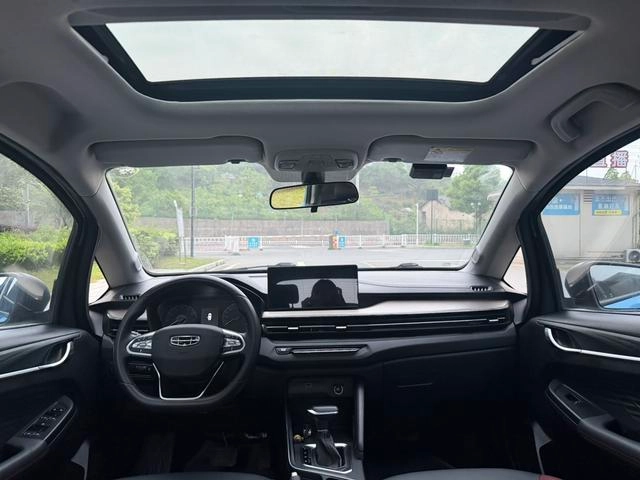 Geely Vision X3 2021 PRO 1.5L CVT Premium Trim interior photo 14
