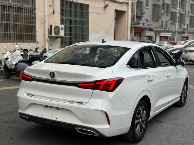 Changan Eado 2021 PLUS 1.6L GDI CVT Elite-type exterior photo 3