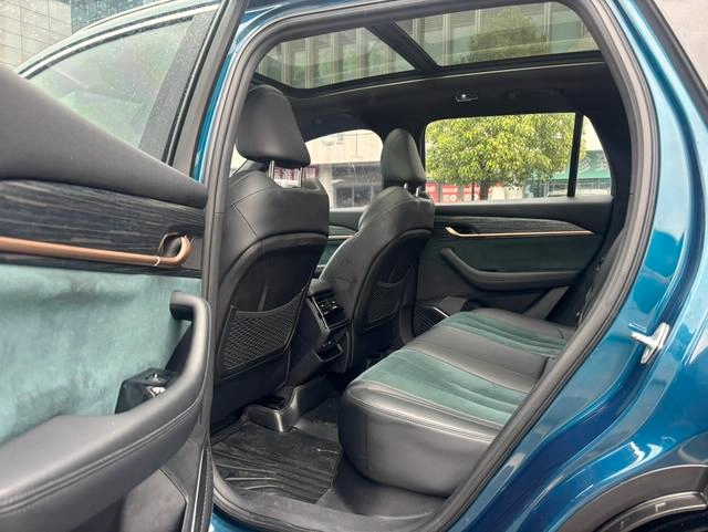 Geely Monjaro 2021 2.0TD DCT EVO Two-wheel drive noble type interior photo 9