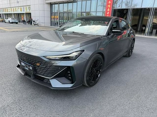 Changan UNI-V 2023 1.5T Премиум-класса