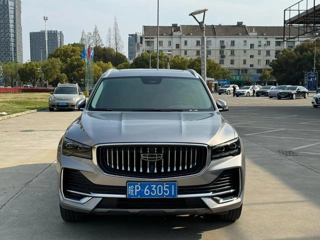 Geely Monjaro 2023 2.0TD High-power automatic two-drive flagship type exterior photo 2 Geely Monjaro 2023 2.0TD High-power automatic two-drive flagship type exterior photo 2