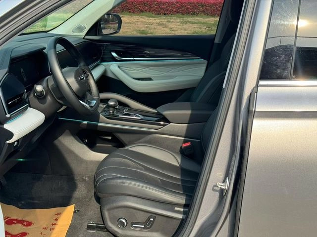 Geely Monjaro 2023 2.0TD High-power automatic two-drive flagship type exterior photo 4 Geely Monjaro 2023 2.0TD High-power automatic two-drive flagship type exterior photo 4