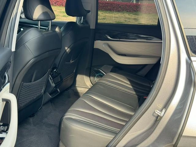 Geely Monjaro 2023 2.0TD High-power automatic two-drive flagship type interior photo 6 Geely Monjaro 2023 2.0TD High-power automatic two-drive flagship type interior photo 6