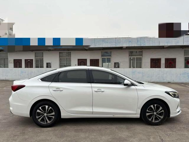 Changan Eado 2020 PLUS Blue whale NE 1.4T GDI Automatic Flagship exterior photo 5