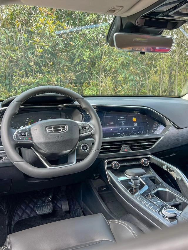 Geely Xingyue 2019 350T Shining Star interior photo 10