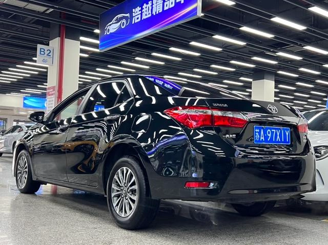 Toyota Corolla 2017 Restyling 1.2T S-CVT GL country V interior photo 12 Toyota Corolla 2017 Restyling 1.2T S-CVT GL country V interior photo 12