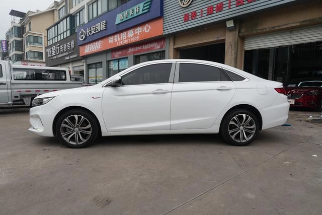 Geely Emgrand GL 2018 1.4T Automatic Distinguished Zhilian Type exterior photo 3 Geely Emgrand GL 2018 1.4T Automatic Distinguished Zhilian Type exterior photo 3