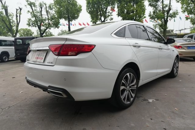 Geely Emgrand GL 2018 1.4T Automatic Distinguished Zhilian Type exterior photo 4 Geely Emgrand GL 2018 1.4T Automatic Distinguished Zhilian Type exterior photo 4