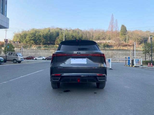 Changan CS75 Plus 2023 Third generation 1.5T Automatic Luxury Model exterior photo 6 Changan CS75 Plus 2023 Third generation 1.5T Automatic Luxury Model exterior photo 6