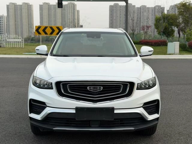 Geely Boyue 2020 1.8TD DCT Sabiduría PRO exterior foto 2