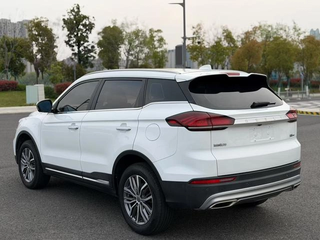 Geely Boyue 2020 1.8TD DCT Sabiduría PRO interior foto 9
