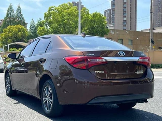 Toyota Levin 2016 Doble motor 1.8H GS CVT Edición Elite Skylight exterior foto 9 Toyota Levin 2016 Doble motor 1.8H GS CVT Edición Elite Skylight exterior foto 9