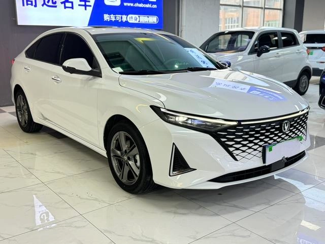 Changan Raeton Plus 2023 1.5T DCT Lingyue Type exterior photo 3
