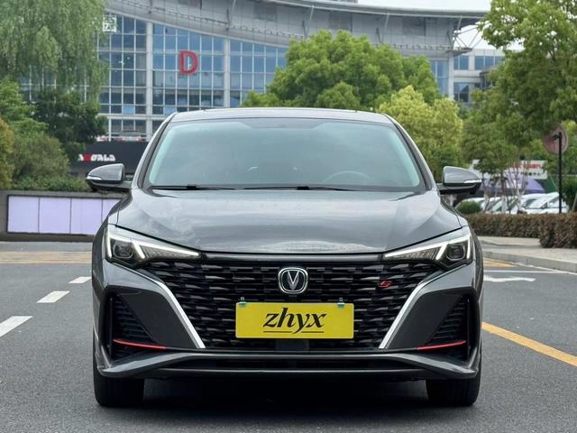 Changan Eado 2023 PLUS Enjoyment Edition Blue whale NE 1.4T GDI DCT Premium Trim exterior photo 2
