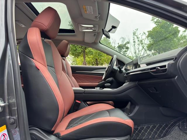 Changan Eado 2023 PLUS Enjoyment Edition Blue whale NE 1.4T GDI DCT Premium Trim interior photo 9
