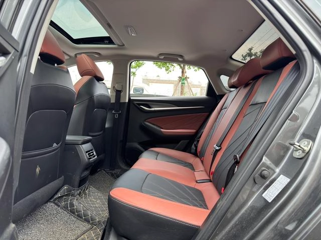 Changan Eado 2023 PLUS Enjoyment Edition Blue whale NE 1.4T GDI DCT Premium Trim interior photo 10