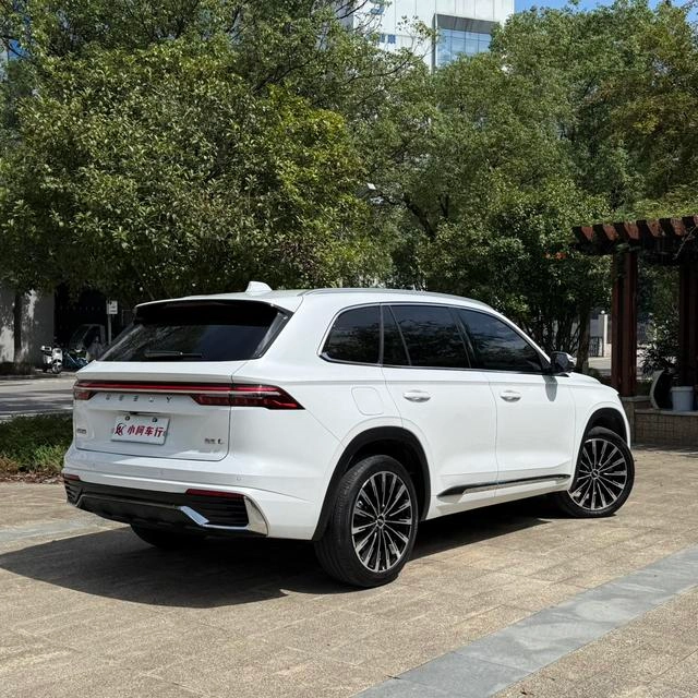Geely Monjaro 2025 2.0TD Gaogong automatique à deux roues motrices Dongfang Yao remporte la version étoile extérieur photo 7