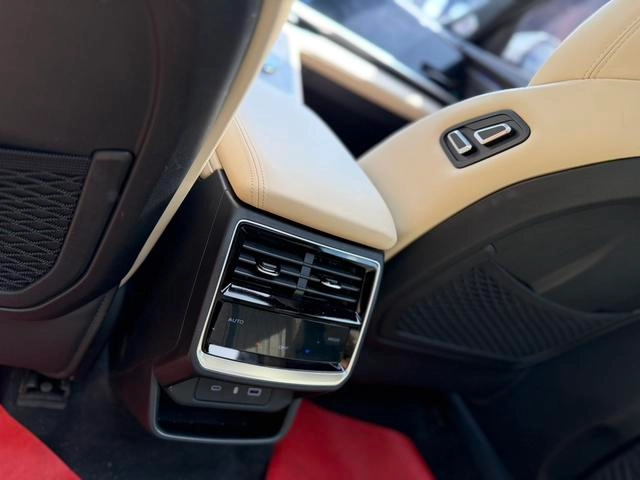 Geely Monjaro 2025 2.0TD Gaogong automatique à deux roues motrices Dongfang Yao remporte la version étoile intérieur photo 19