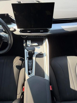 Geely Preface 2025 1.5T Oriental Yao Kunlun Edition exterior photo 10