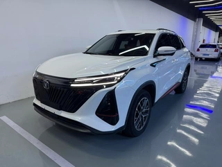 Changan CS75 Plus 2022 Deuxième génération 1.5T Type de luxe automatique