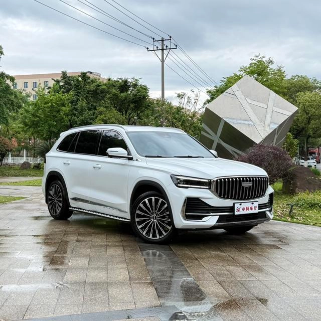 Geely Monjaro 2025 2.0TD High-power automatic two-wheel drive oriental obsidian star version exterior photo 3