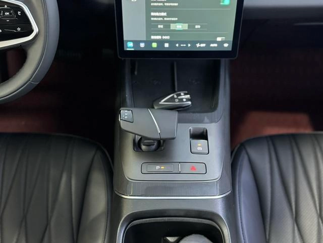 Changan Lamore 2023 1.5T GDI Automatic pilot type exterior photo 5