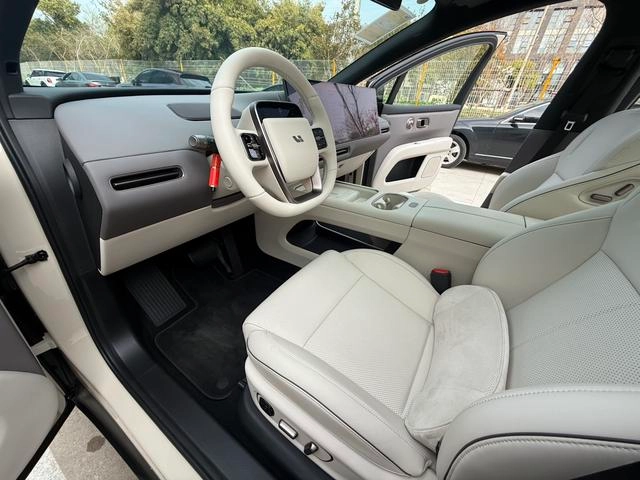 Li Auto i6 2025 Tracción a las cuatro ruedas Versión estándar interior foto 10 Li Auto i6 2025 Tracción a las cuatro ruedas Versión estándar interior foto 10