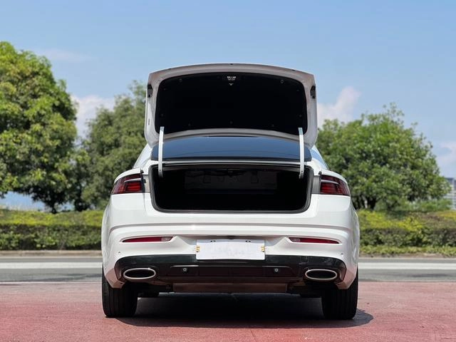 Geely Preface 2021 2.0T Premium Trim exterior photo 8