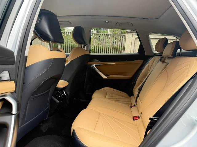 Geely Boyue L 2023 1.5TD DCT Premium Trim exterior photo 6
