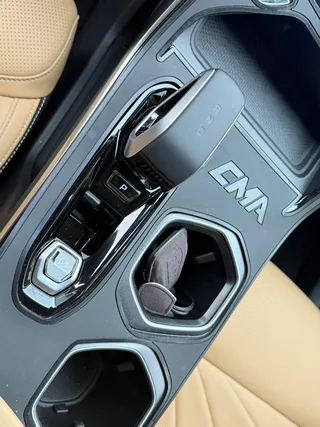 Geely Boyue L 2023 1.5TD DCT Premium Trim interior photo 13
