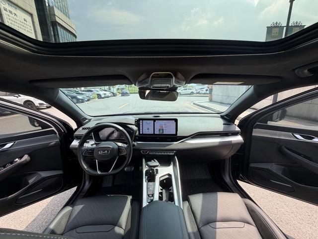 Geely Preface 2024 2.0T Qingyun Edition interior photo 10