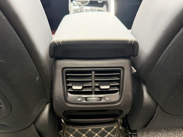 Geely Xingyue 2020 High-energy version 350T Star Control interior photo 15