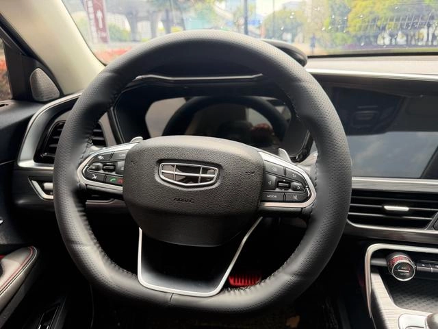 Geely Xingyue 2020 High-energy version 350T Star Control interior photo 17