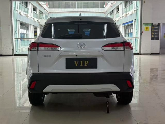 Toyota Corolla Cross 2023 2.0L CVT Elite Edition interior photo 7