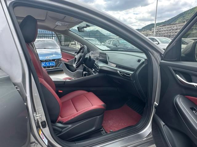 Changan Eado 2020 PLUS Blue whale NE 1.4T GDI Automatic Flagship exterior photo 7