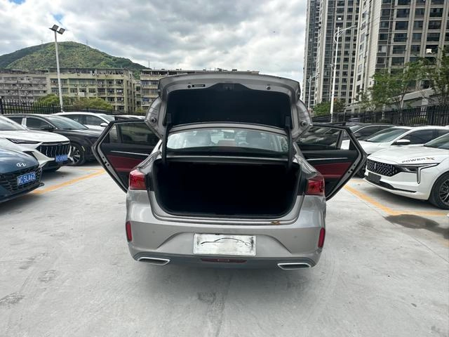 Changan Eado 2020 PLUS Blue whale NE 1.4T GDI Automatic Flagship exterior photo 10