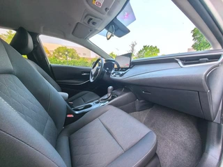 Toyota Corolla 2023 Intelligent electric hybrid double engine 1.8L E-CVT Pioneer Edition interior photo 8 Toyota Corolla 2023 Intelligent electric hybrid double engine 1.8L E-CVT Pioneer Edition interior photo 8