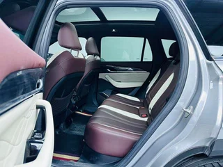 Geely Monjaro 2021 2.0TD DCT EVO Two-wheel-drive Zhizun type interior photo 9