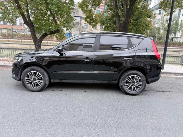Geely Vision X6 2016 1.3T CVT Flagship interior photo 6