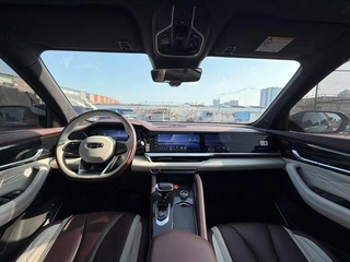 Geely Monjaro 2021 2.0TD DCT EVO Уважаемый тип с двумя приводами интерьер фото 8