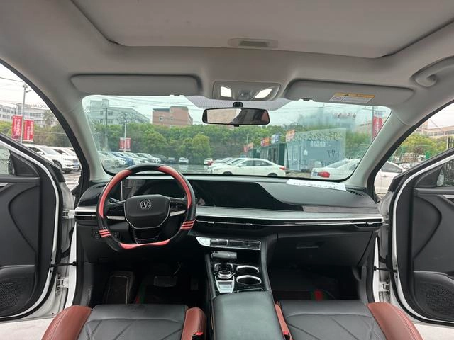 Changan Eado 2023 PLUS Enjoyment Edition Blue whale NE 1.4T GDI DCT Premium Trim interior photo 11