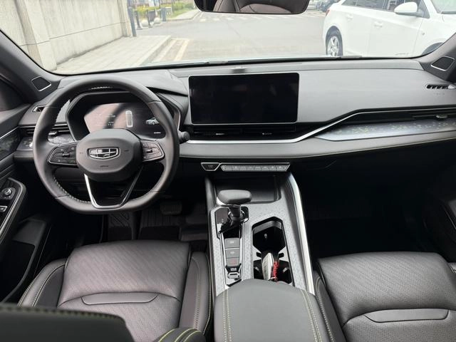 Geely Preface 2023 1.5T Kunlun Edition interior photo 6