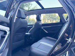 Geely Boyue L 2024 1.5TD DCT Version Dragon intérieur photo 9