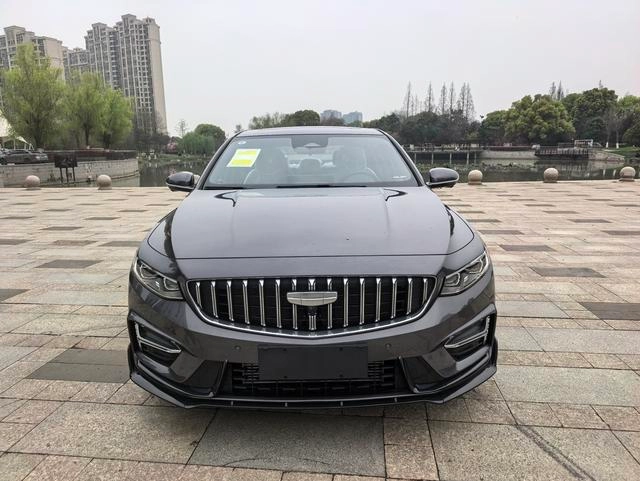 Geely Preface 2025 2.0T Oriental Yao Current Edition exterior photo 2